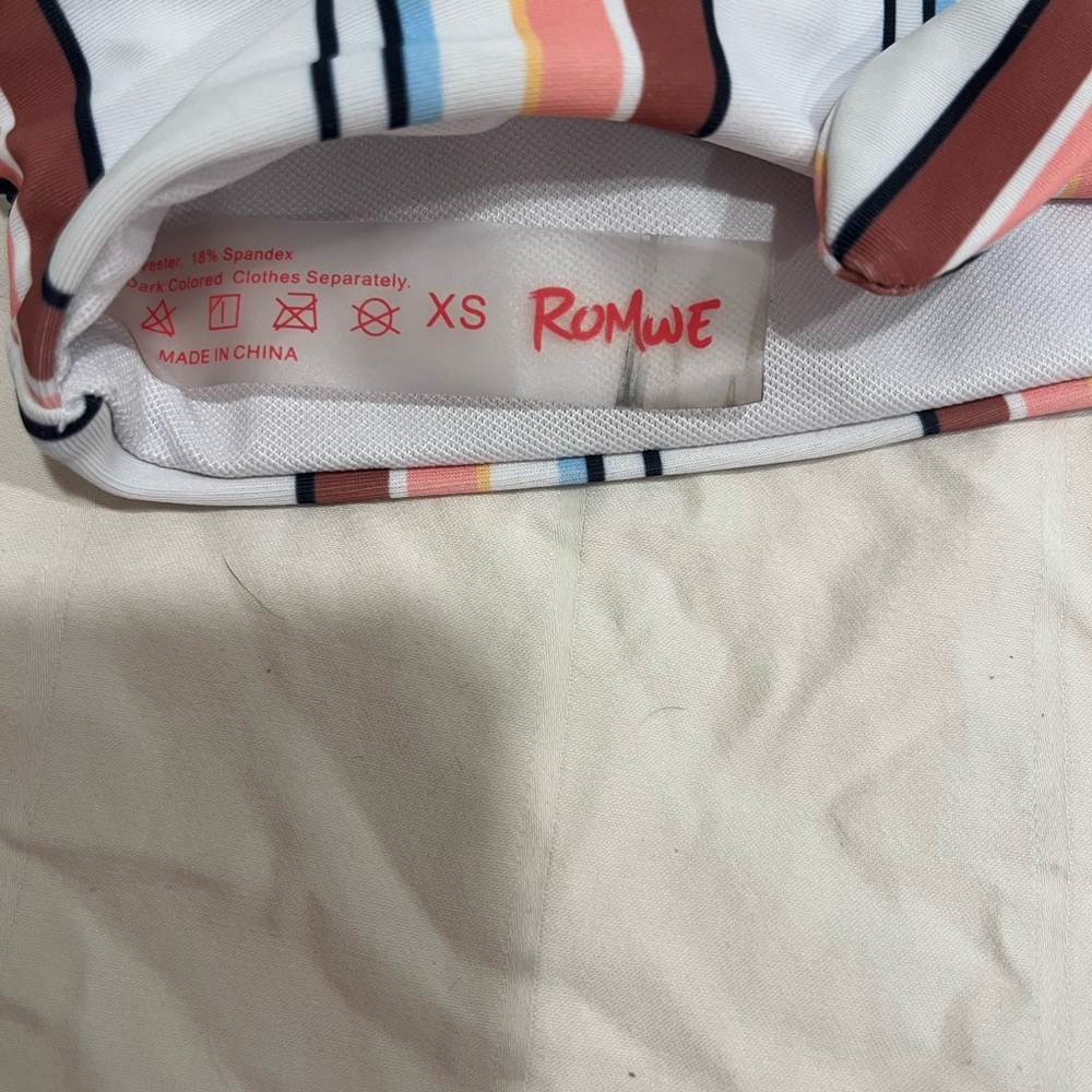 ROMWE Multicolor Striped Bikini Top